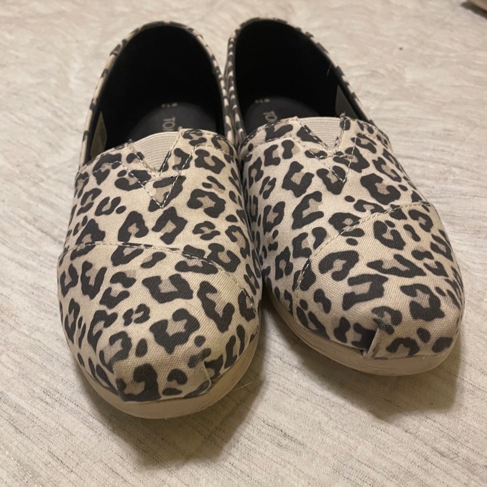 Toms